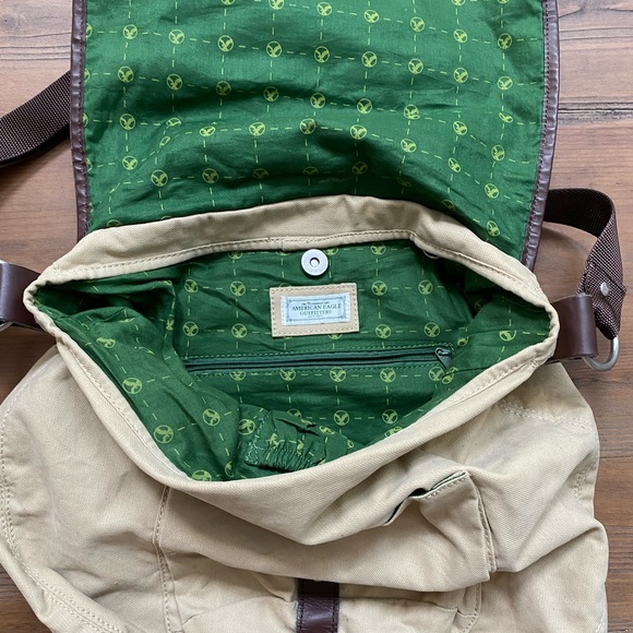 American Eagle Tan Crossbody Bag - Picture 2 of 4